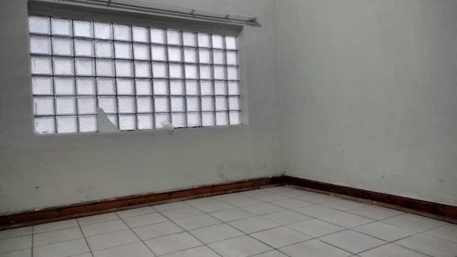 4 Bedroom Property for Sale in Ladybrand Free State